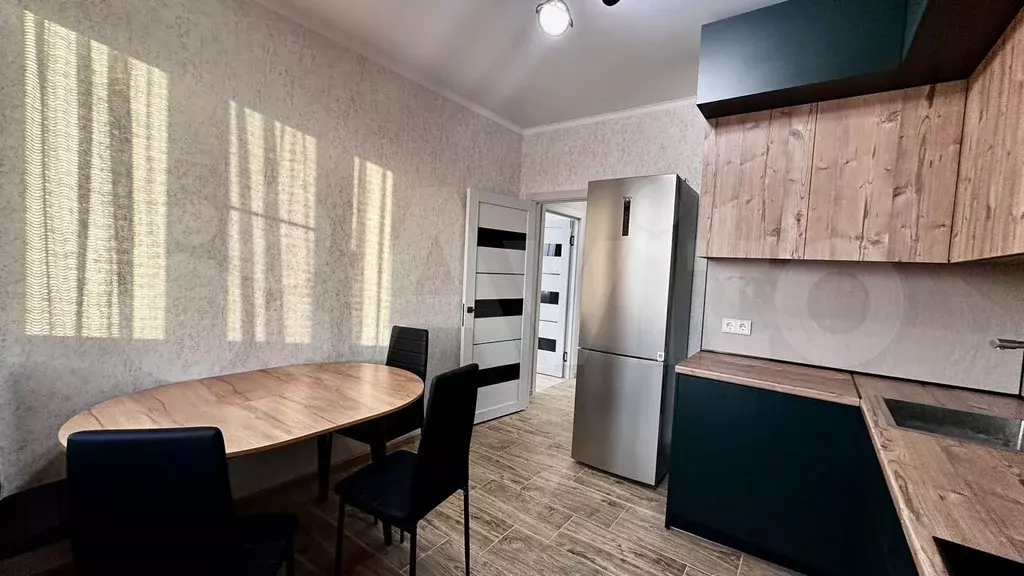 2-к. квартира, 60 м, 7/9 эт. - Фото 1
