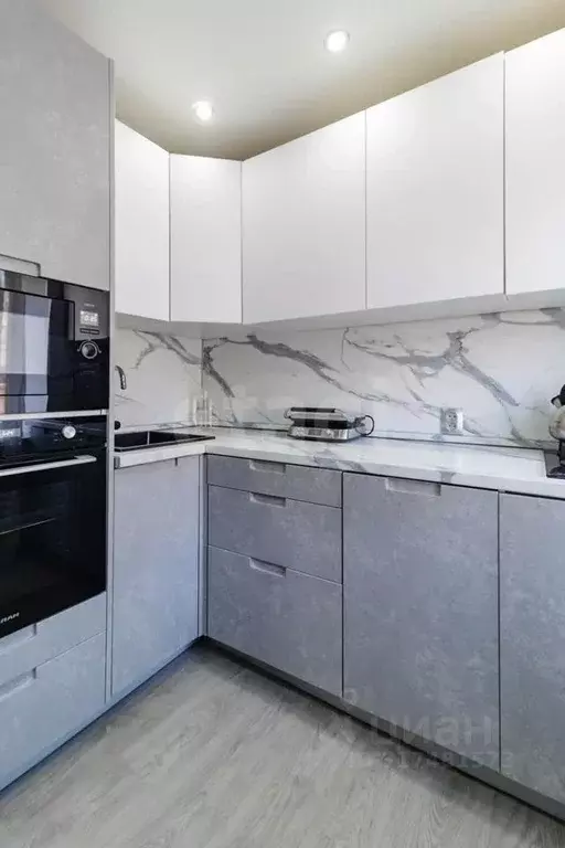 2-к кв. Хабаровский край, Комсомольск-на-Амуре Ленинградская ул., 77к3 ... - Фото 1