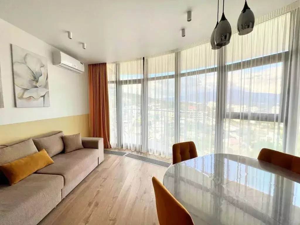 1-к кв. Крым, Алушта ул. Западная, 4к2 (52.0 м) - Фото 1