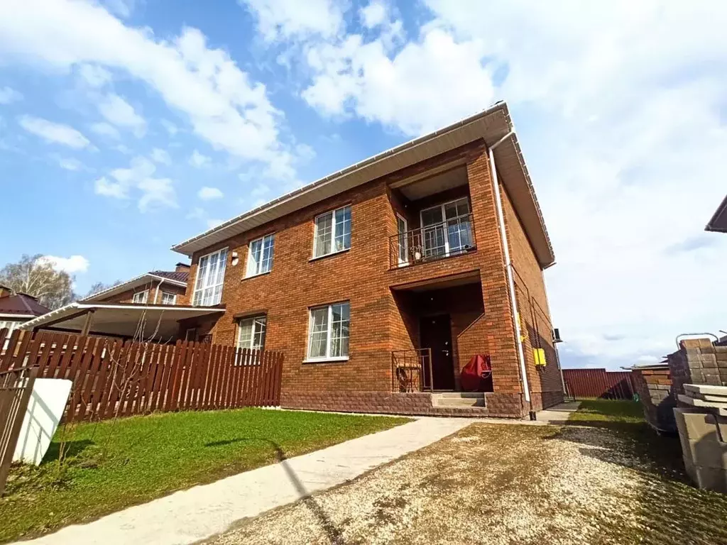 Таунхаус в Московская область, Щелково городской округ, Загорянка ... - Фото 0