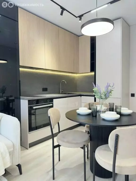 2-комнатная квартира: Казань, улица Николая Ершова, 65В (43 м) - Фото 1