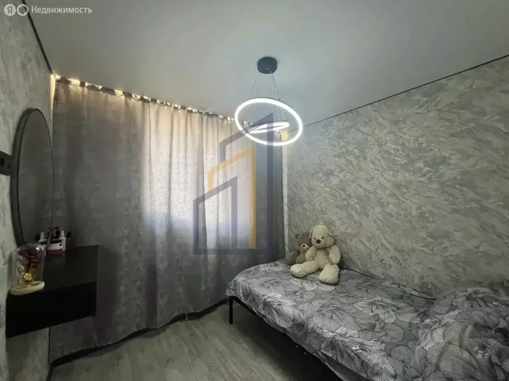 3-комнатная квартира: Евпатория, проспект Победы, 85 (64 м) - Фото 2