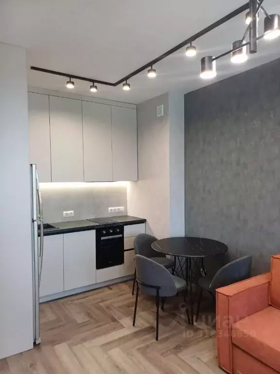 2-к кв. Красноярский край, Красноярск ул. Лесников, 43Б (40.0 м) - Фото 1