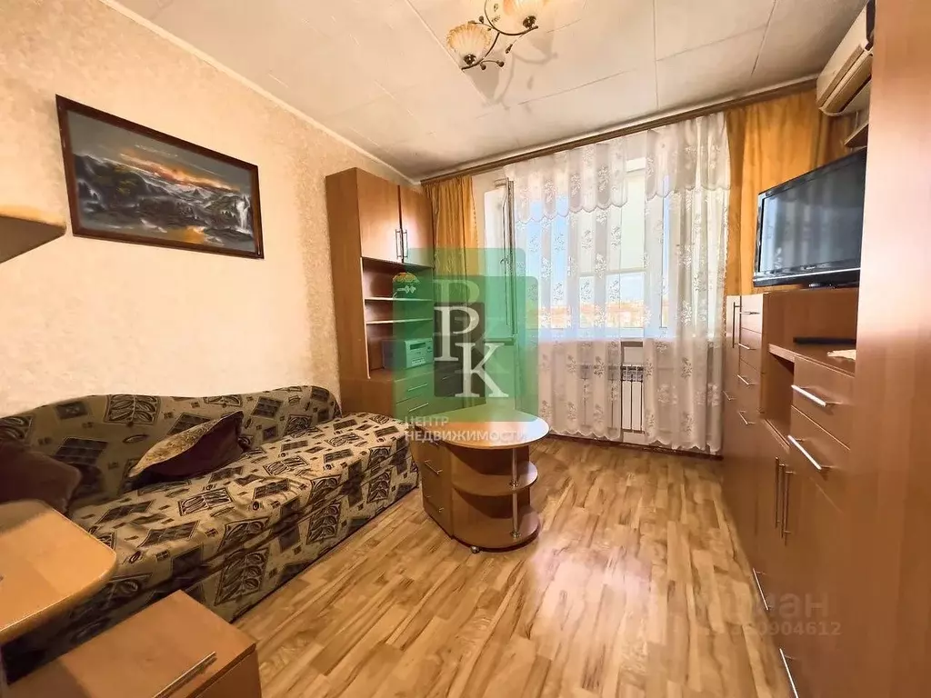 Комната Севастополь ул. Надежды Островской, 7 (10.1 м) - Фото 1