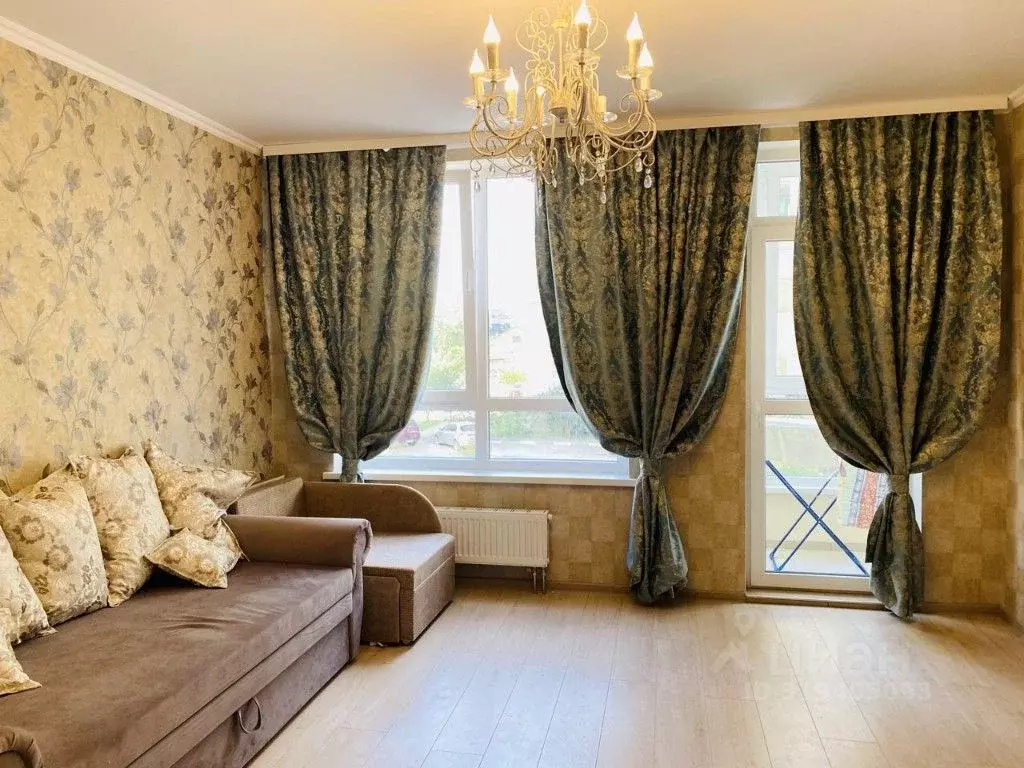 1-к кв. Крым, Симферополь ул. Лексина, 72 (45.0 м) - Фото 0