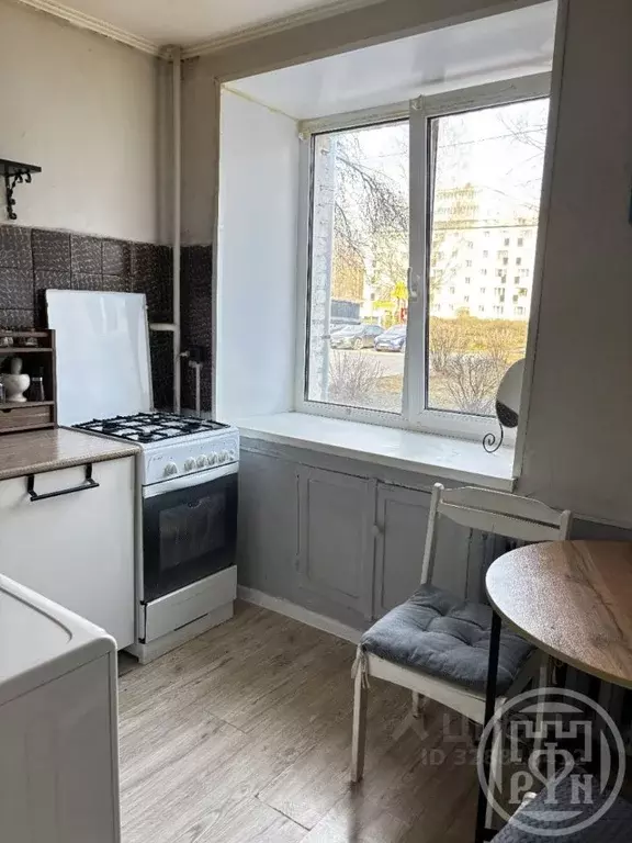 2-к кв. Ленинградская область, Тихвин 3-й мкр, 29 (44.0 м) - Фото 2