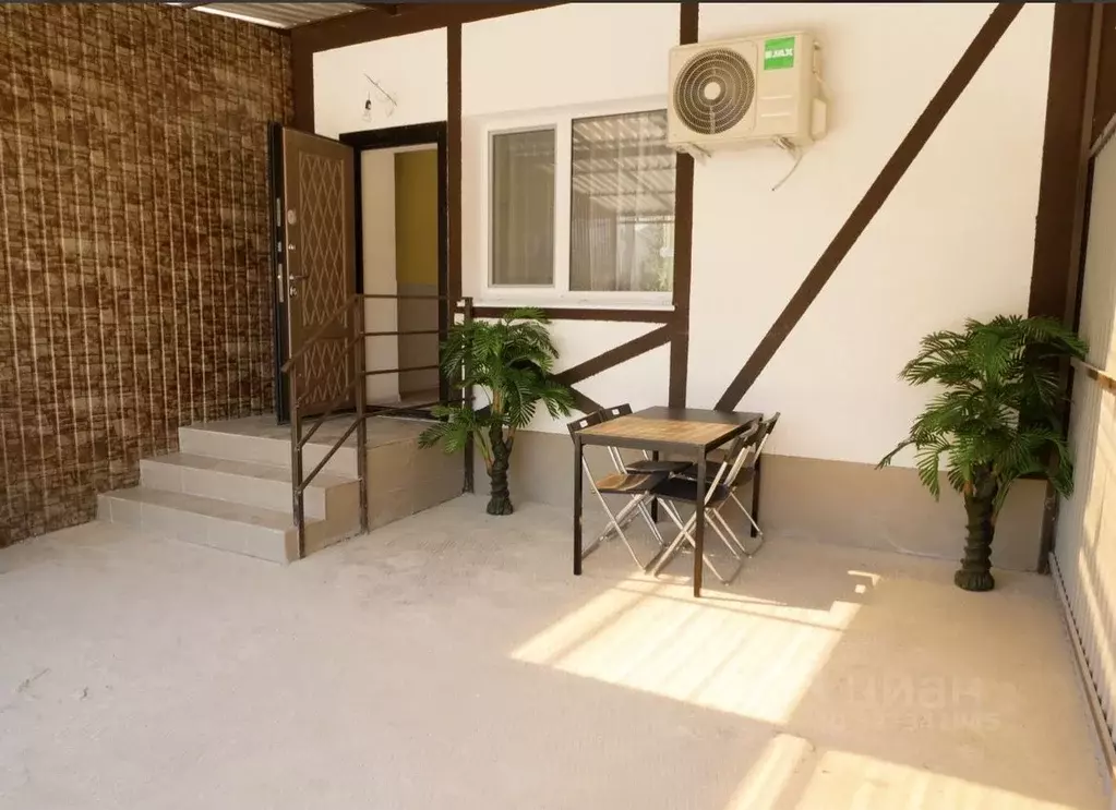 Дом в Крым, Сакский район, Штормовское с/пос, Парус кп 186 (70 м) - Фото 1