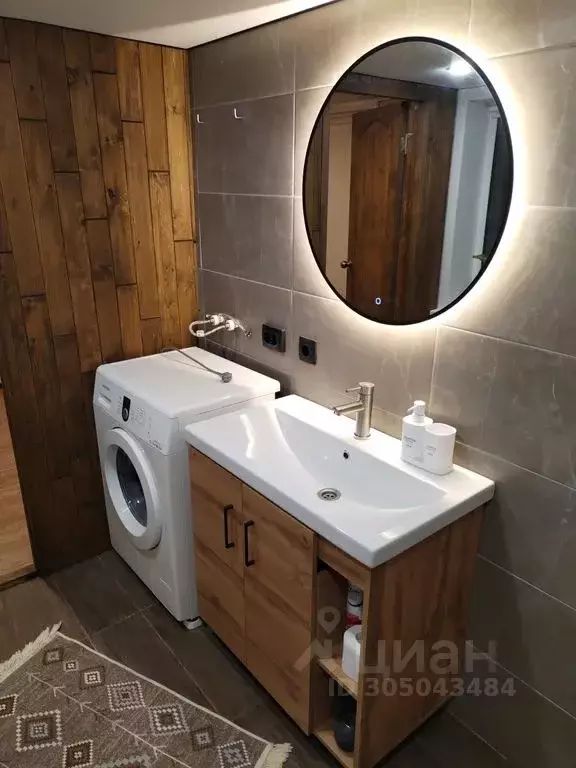 Дом в Алтай, Майминский район, с. Кызыл-Озек ул. Горького, 8 (50 м) - Фото 1