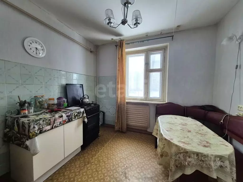 2-к кв. Вологодская область, Череповец Октябрьский просп., 42 (50.0 м) - Фото 2