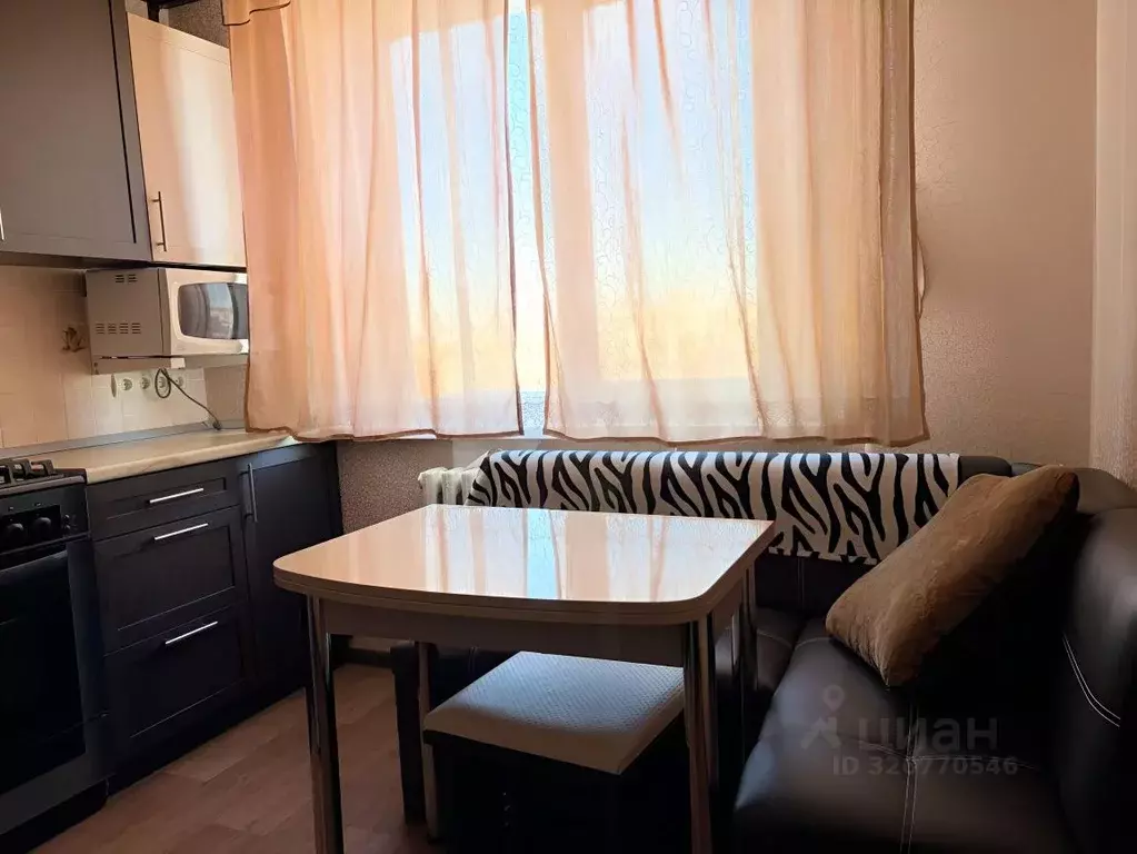 2-к кв. Брянская область, Брянск ул. Романа Брянского, 6 (50.0 м) - Фото 2