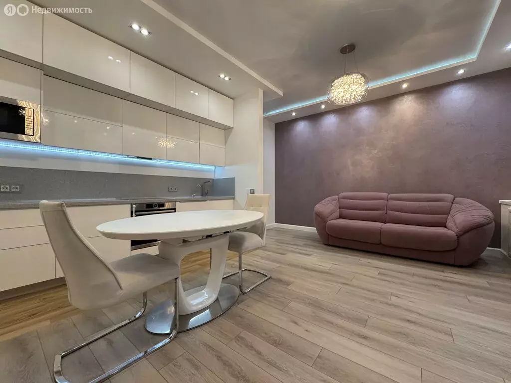 2-комнатная квартира: Киров, Первомайский район, Никитская улица, 100 ... - Фото 0