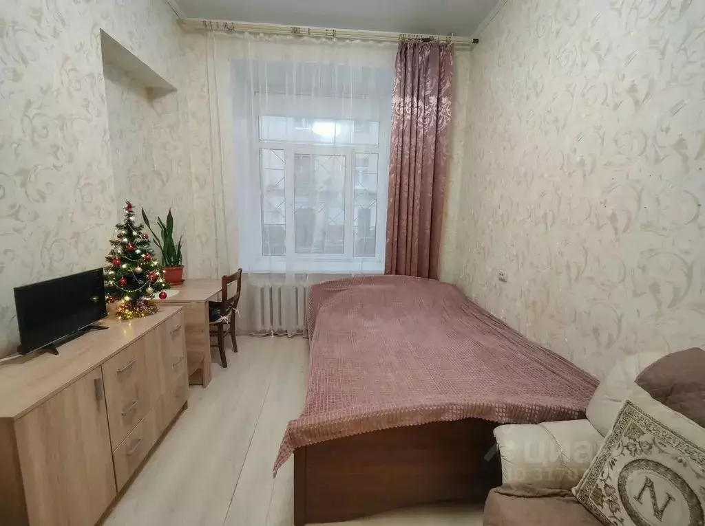 Комната Санкт-Петербург 8-я Васильевского острова линия, 45/34 - Фото 1