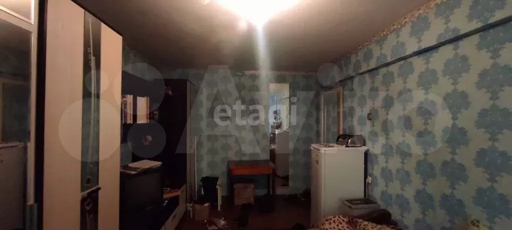 Комната 17,6 м в 3-к., 1/5 эт. - Фото 0