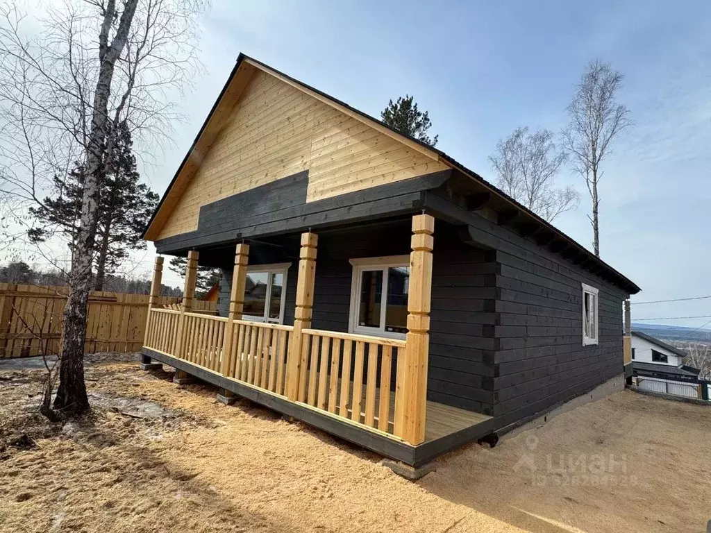 Дом в Иркутская область, Иркутский муниципальный округ, с. Смоленщина ... - Фото 1