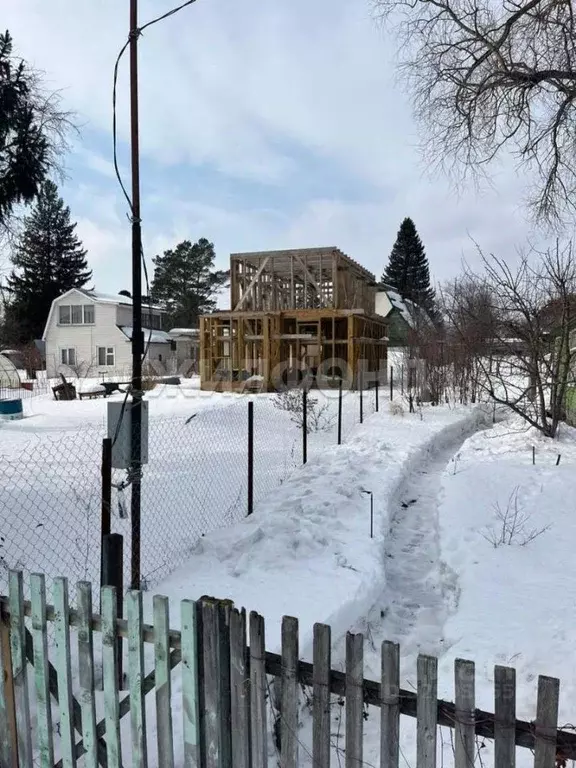 Дом в Новосибирская область, Новосибирск Каштановая ул. (50 м) - Фото 1