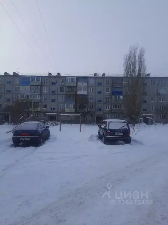 2-к кв. Волгоградская область, Камышин ул. Циолковского, 15 (44.8 м) - Фото 0