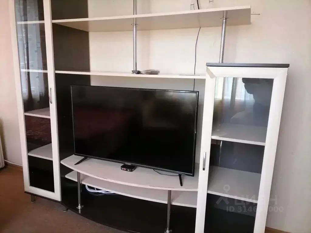 2-к кв. Красноярский край, Красноярск Свободный просп., 57 (55.0 м) - Фото 1