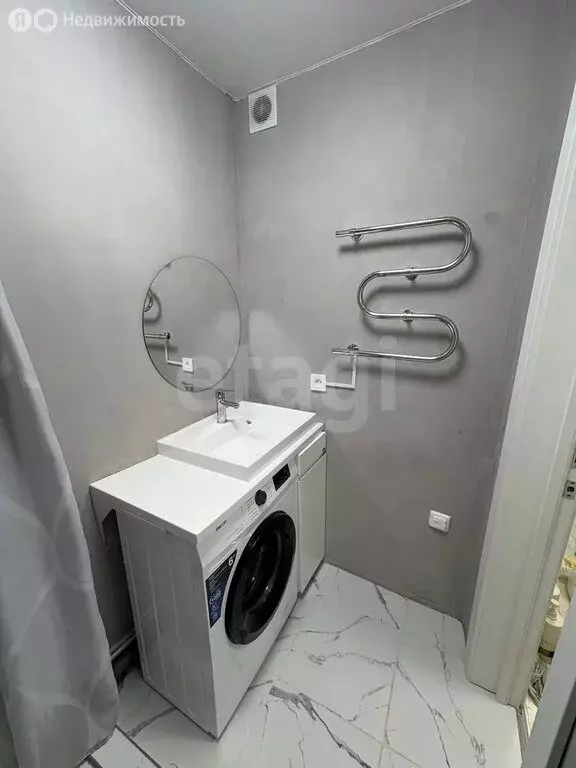 2-комнатная квартира: село Алнаши, Заводская улица, 4 (45 м) - Фото 2