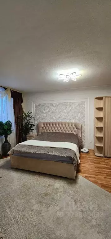 2-к кв. Свердловская область, Екатеринбург ул. Луганская, 6 (66.0 м) - Фото 2