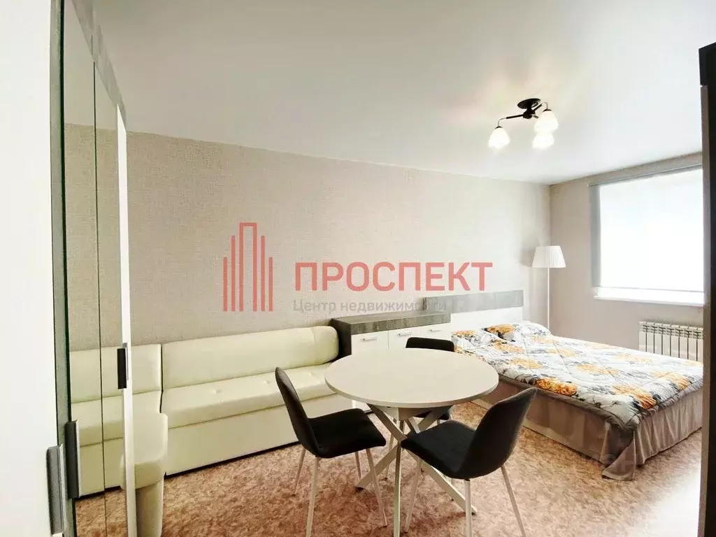 3-к кв. Пензенская область, Пенза ул. Сузюмова, 9 (62.9 м) - Фото 0