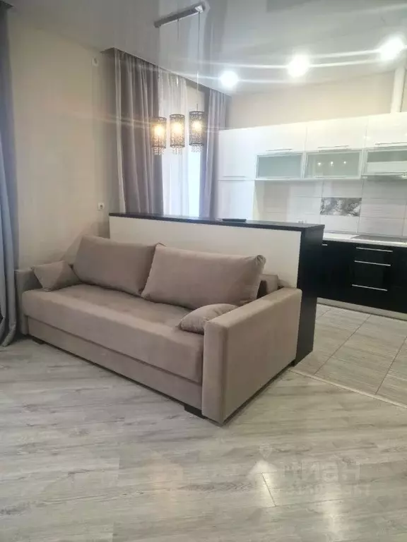 3-к кв. Омская область, Омск ул. Красный Путь, 105к2 (69.5 м) - Фото 1