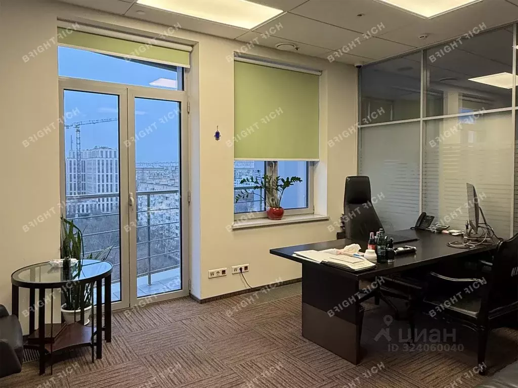 Офис в Москва Поклонная ул., 3к1 (179 м) - Фото 1