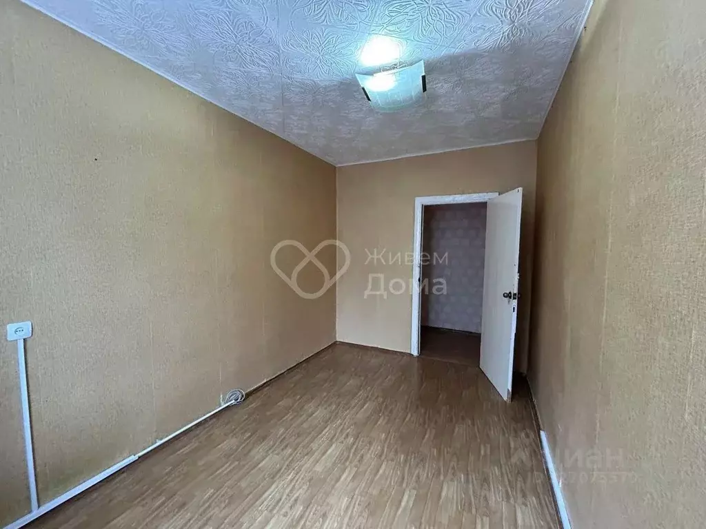 3-к кв. Волгоградская область, Волгоград ул. 50 лет Октября, 28 (55.1 ... - Фото 2