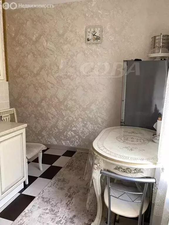2-комнатная квартира: Махачкала, проспект Казбекова, 117А (60 м) - Фото 1