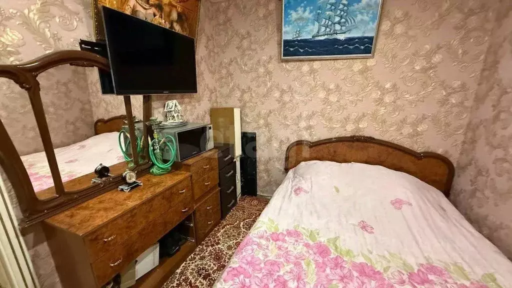 Комната Ямало-Ненецкий АО, Новый Уренгой ул. Геологоразведчиков, 14 ... - Фото 2