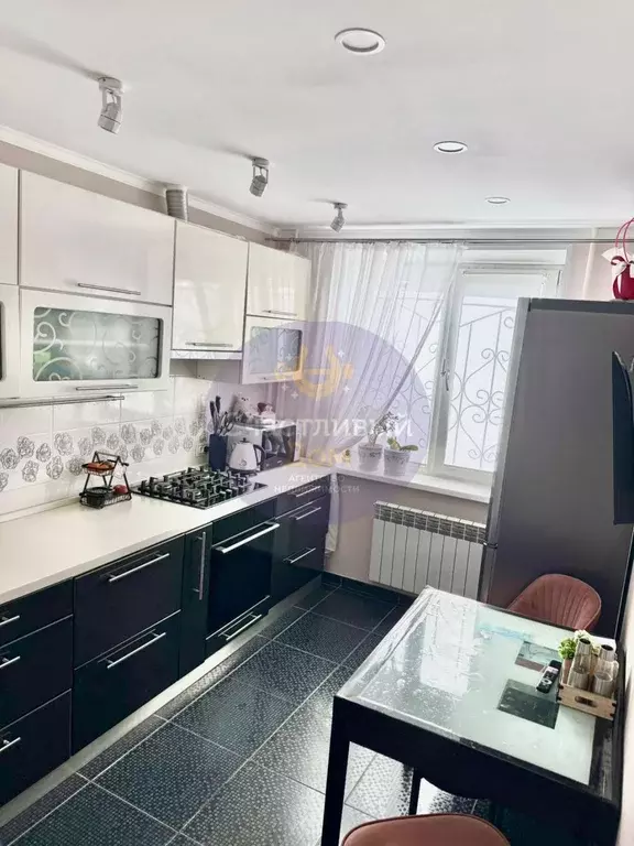 Квартира, 3 комнаты, 63.9 м - Фото 0