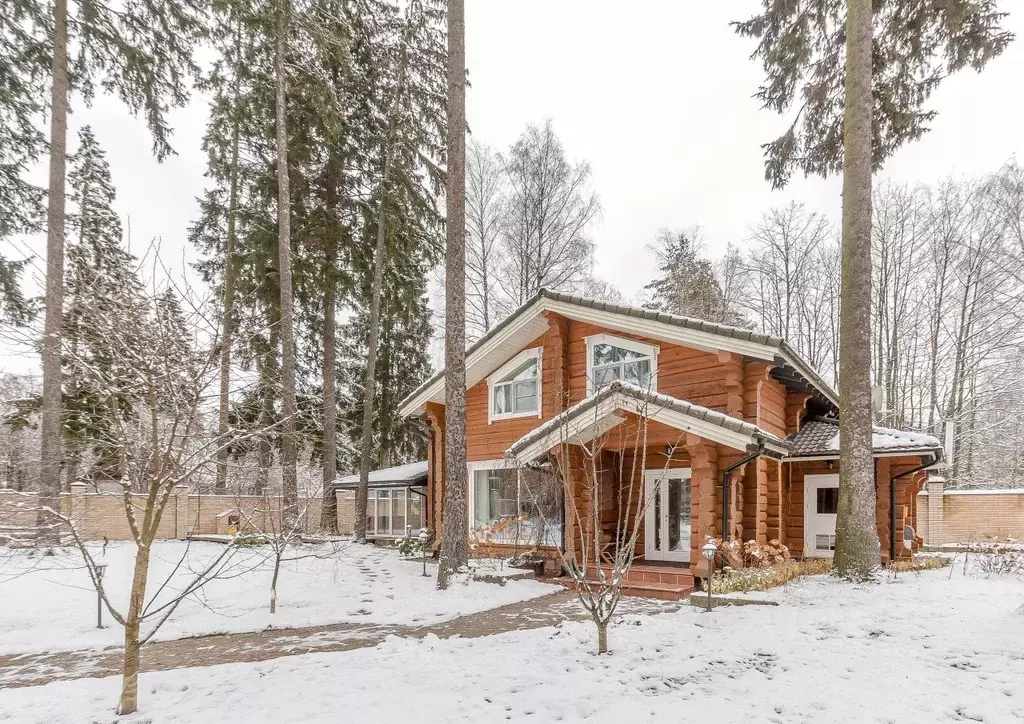 Дом в Ленинградская область, Всеволожск Кочубеевская ул., 12 (262 м) - Фото 1