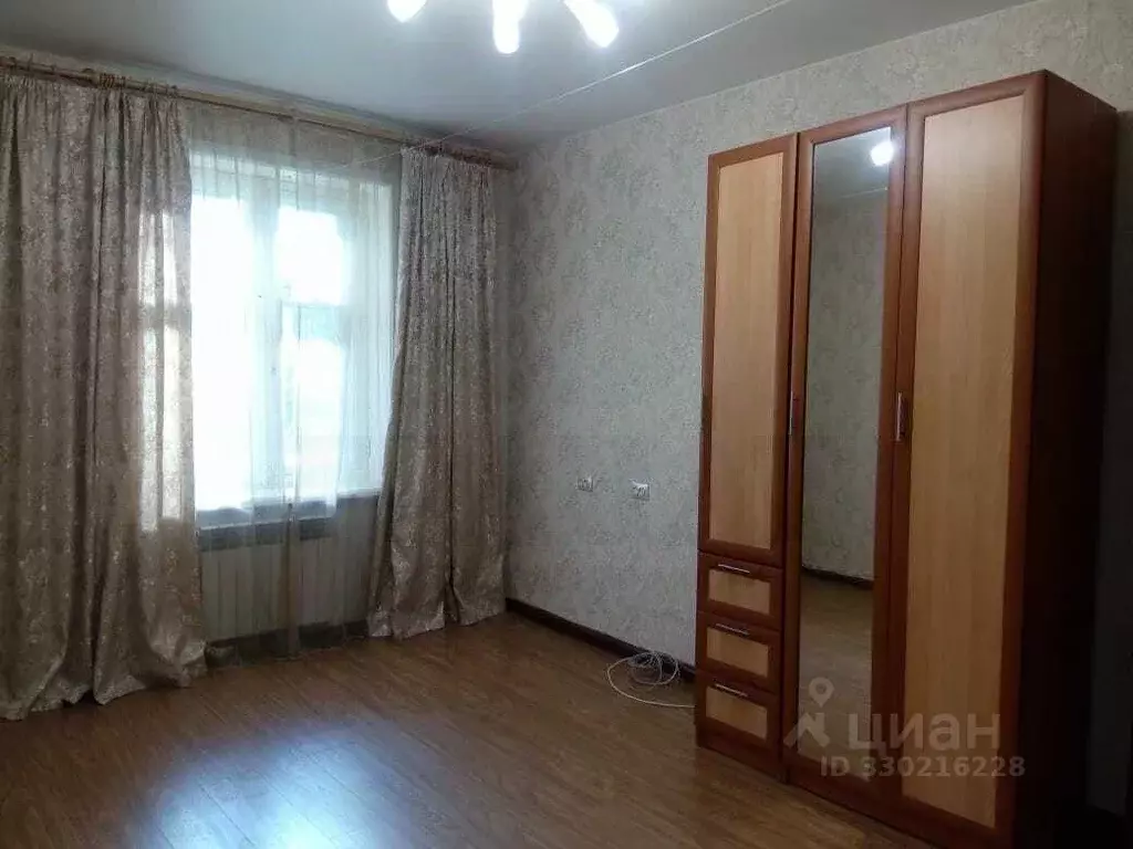 Комната Свердловская область, Екатеринбург ул. Гагарина, 3 (16.0 м) - Фото 2