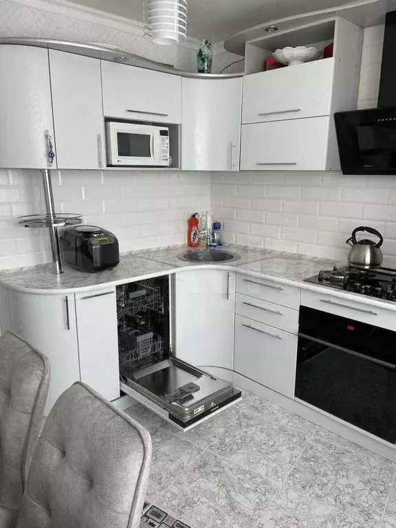 2-к. квартира, 63,6 м, 4/7 эт. - Фото 1