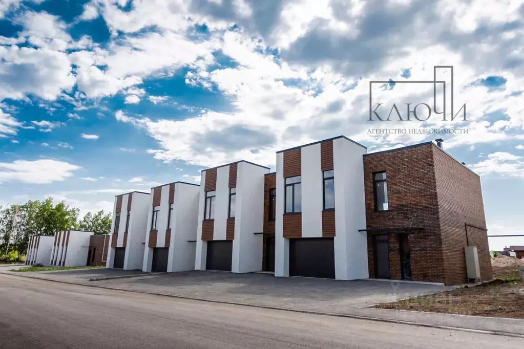 Таунхаус в Челябинская область, Магнитогорск ул. Ушакова, 73 (122 м) - Фото 0