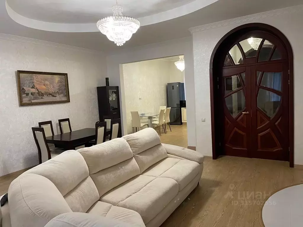Таунхаус в Москва ул. Академика Семенова, 97к55 (350 м) - Фото 0