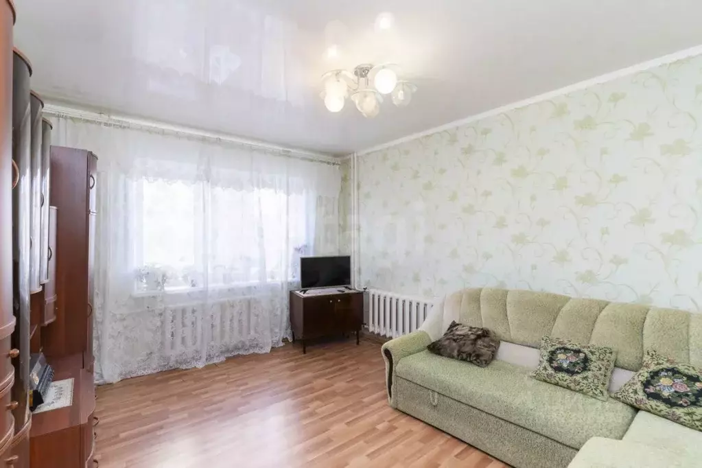 2-к кв. Тюменская область, Тюмень ул. Монтажников, 8 (57.2 м) - Фото 1