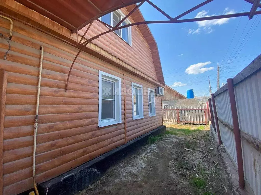 Дом в Астраханская область, Астрахань Тепловозная ул., 6 (134 м) - Фото 1