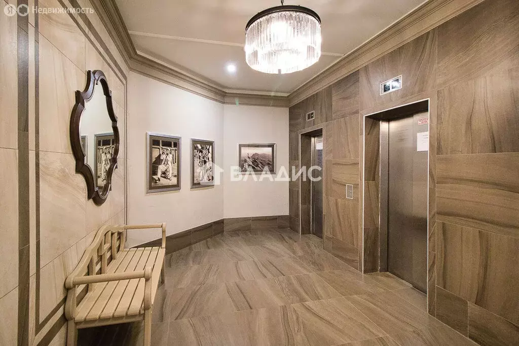 2-комнатная квартира: Владимир, Октябрьский проспект, 25 (99.3 м) - Фото 1