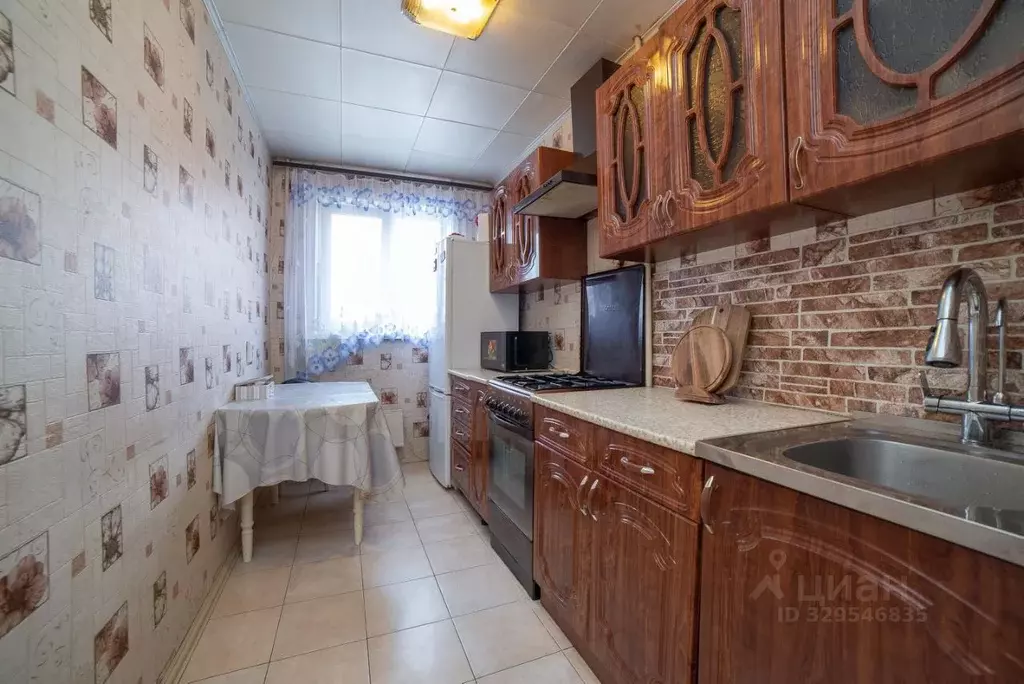 2-к кв. Свердловская область, Екатеринбург ул. Щорса, 130 (43.7 м) - Фото 1