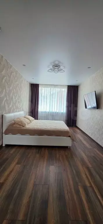 1-к. квартира, 40,3 м, 4/4 эт. - Фото 0