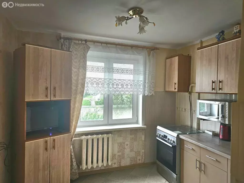 3-комнатная квартира: Орёл, улица Левый Берег реки Оки, 51 (68.4 м) - Фото 1