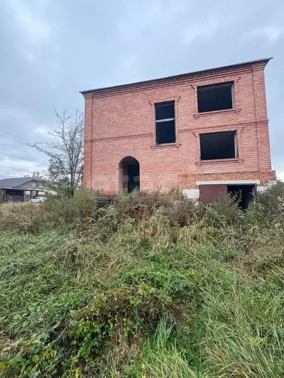 Дом в Адыгея, Майкопский район, пос. Тульский ул. Цветочная (321 м) - Фото 1