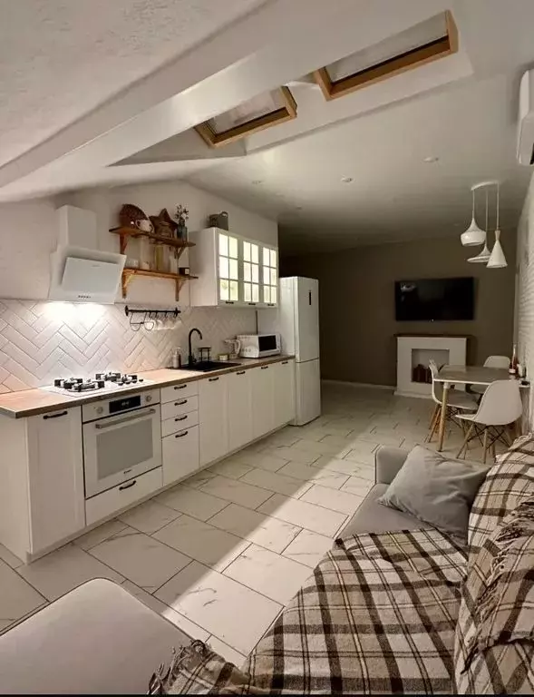 2-к кв. Краснодарский край, Геленджик ул. Витебская, 14к4 (80.0 м) - Фото 1