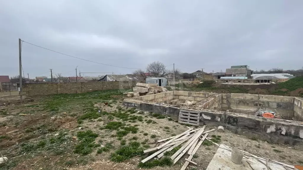 Участок в Крым, Симферопольский район, с. Скворцово ул. Восточная ... - Фото 1