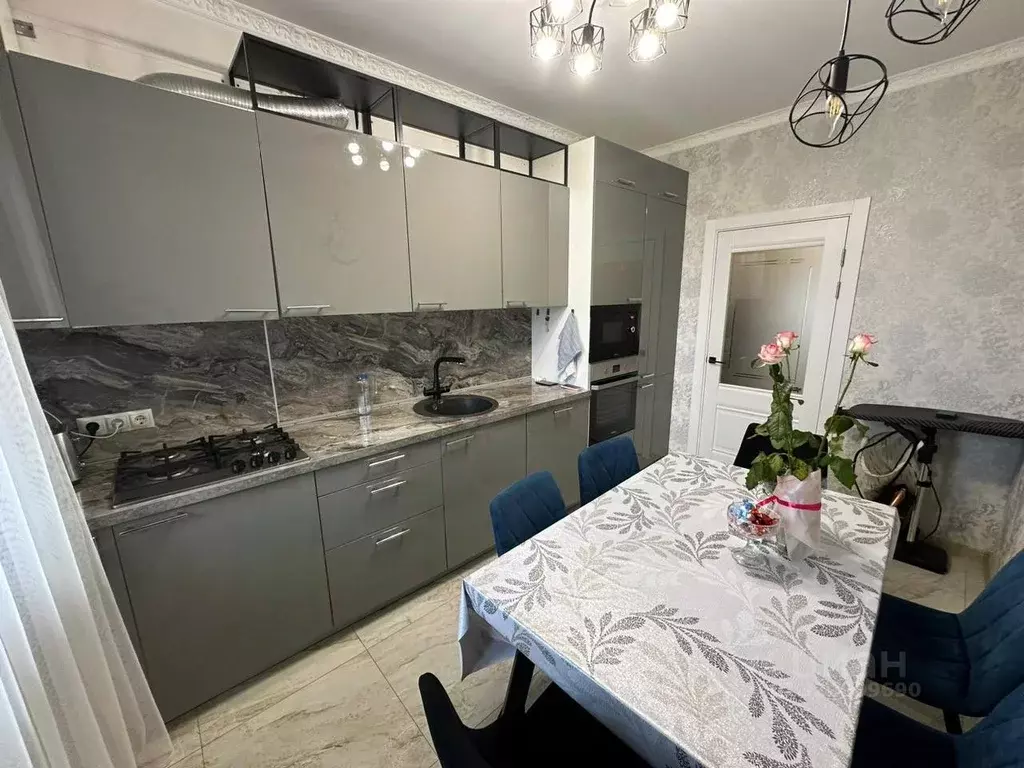 2-к кв. Калужская область, Калуга ул. Георгия Димитрова, 22 (69.0 м) - Фото 1