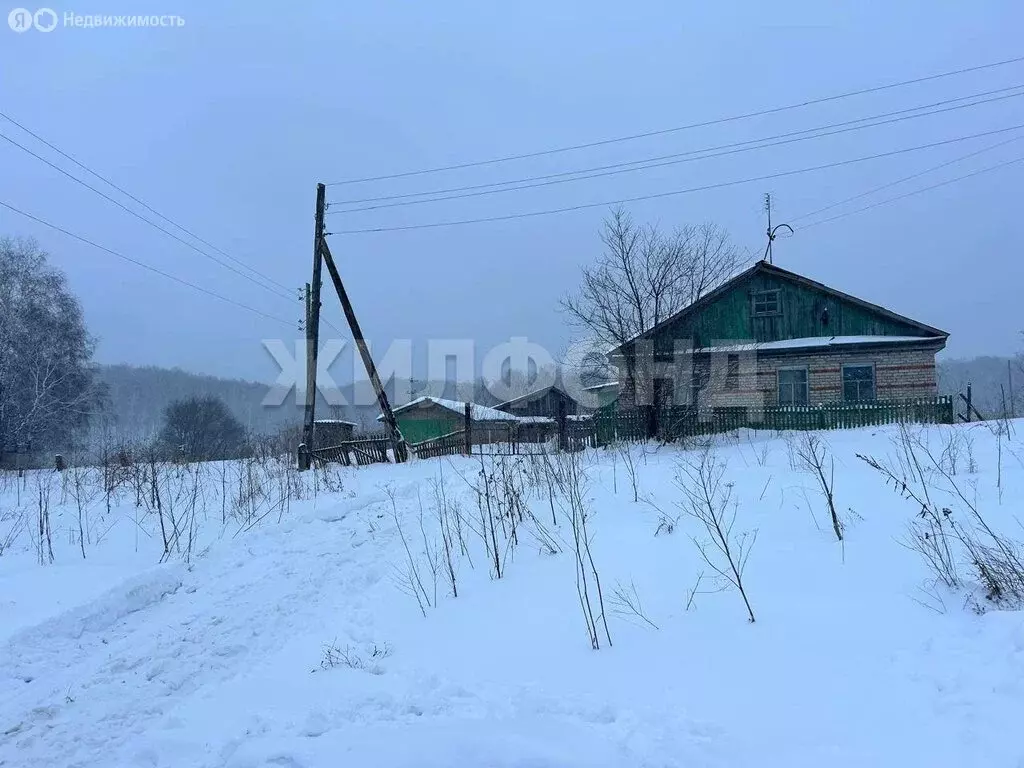 Дом в Тальменский сельсовет, деревня Калиновка, Школьная улица (35.4 ... - Фото 1