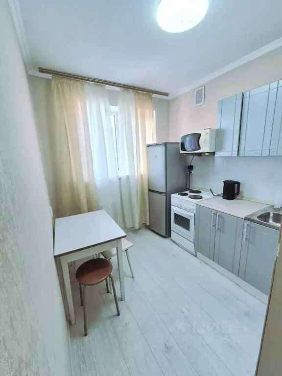 1-к кв. Самарская область, Тольятти просп. Степана Разина, 9 (31.0 м) - Фото 0