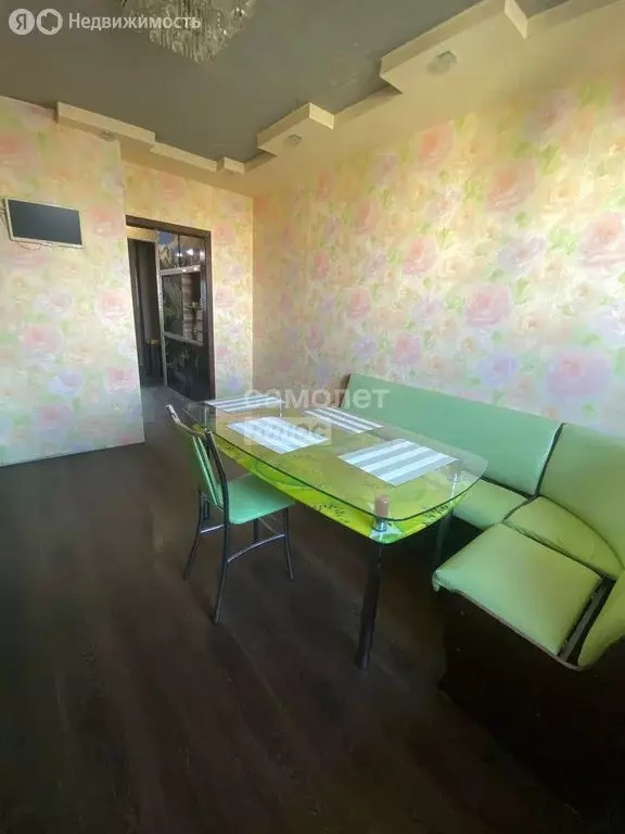 3-комнатная квартира: Киров, улица Ивана Попова, 62 (71.4 м) - Фото 2