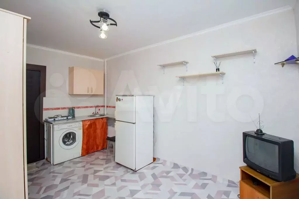 Комната 11,8 м в 1-к., 1/9 эт. - Фото 1
