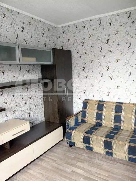 Комната Омская область, Омск просп. Космический, 20к1 (12.5 м) - Фото 2